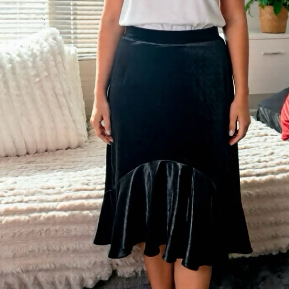 Soho Black Velvet High-Low Skirt